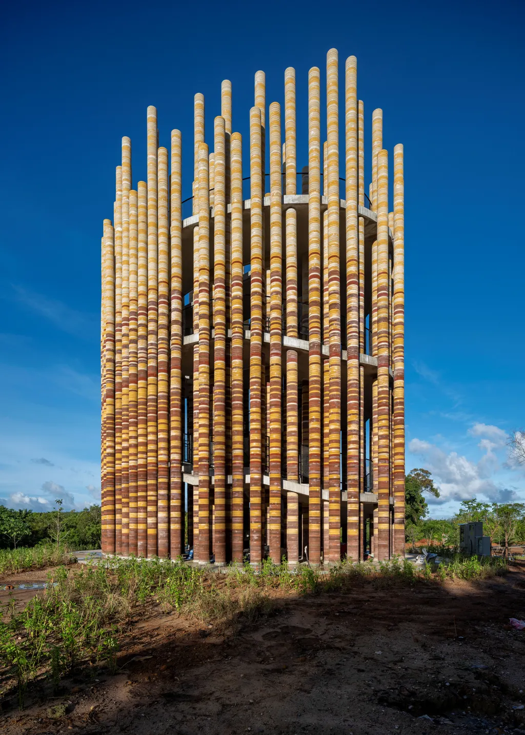 Goya Tower by Boonserm Premthada Is Built from Elephant Dung Bricks in Thailand