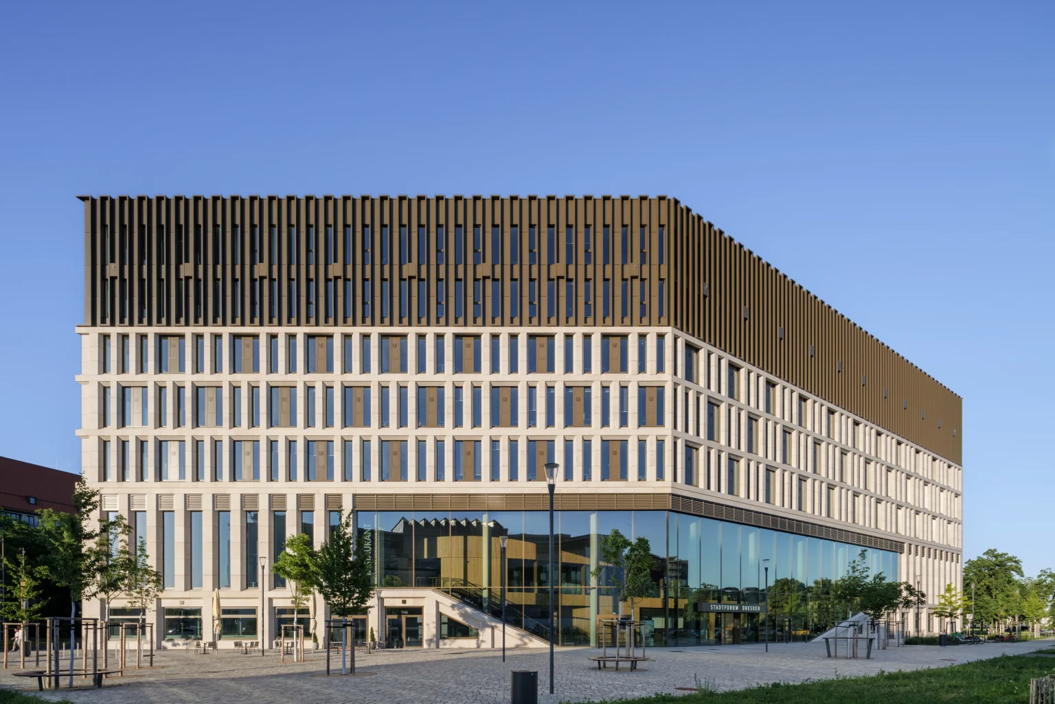 TCHOBAN VOSS Architekten Unveils Stadtforum Dresden Administrative Building TCHOBAN VOSS Architekten Unveils Stadtforum Dresden Administrative Building