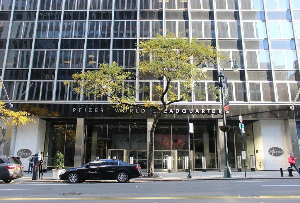 Former Pfizer Headquarters Faces Collapse Risk, Halting NYC’s Largest Office-to-Residential Conversion Former Pfizer Headquarters Faces Collapse Risk