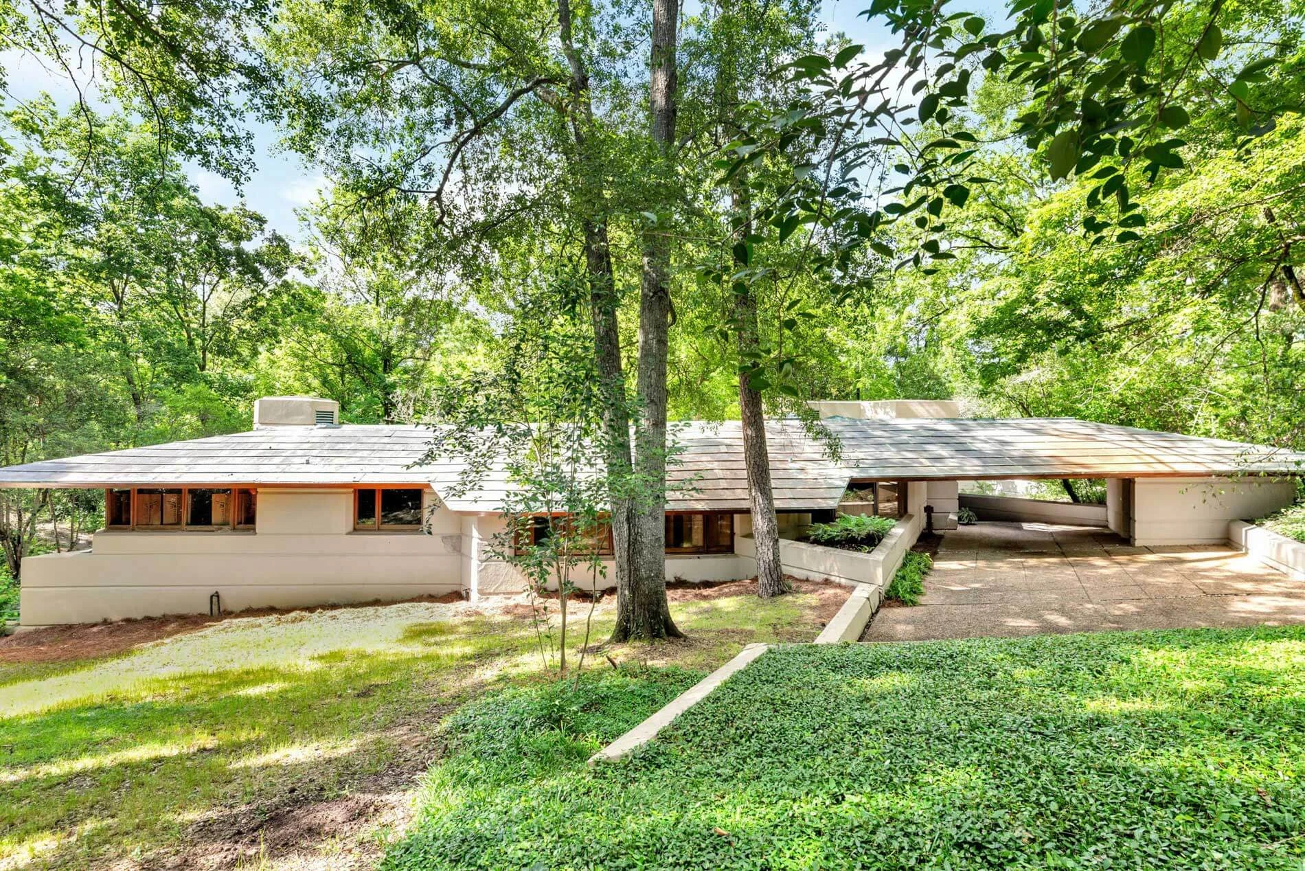 Frank Lloyd Wright’s Fountainhead