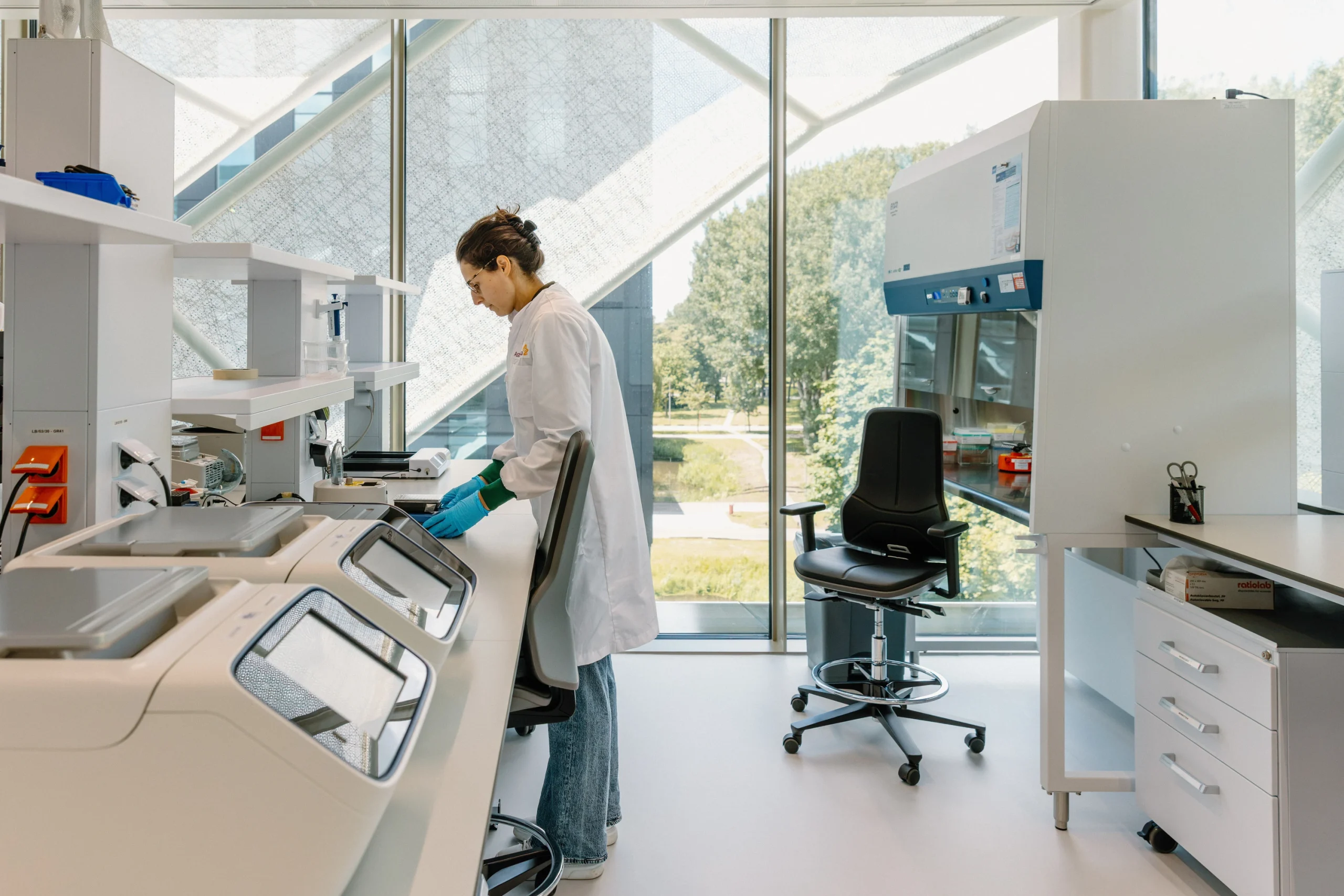 UNStudio's One Helix, a Net-Energy-Positive Life Science Building in Amsterdam