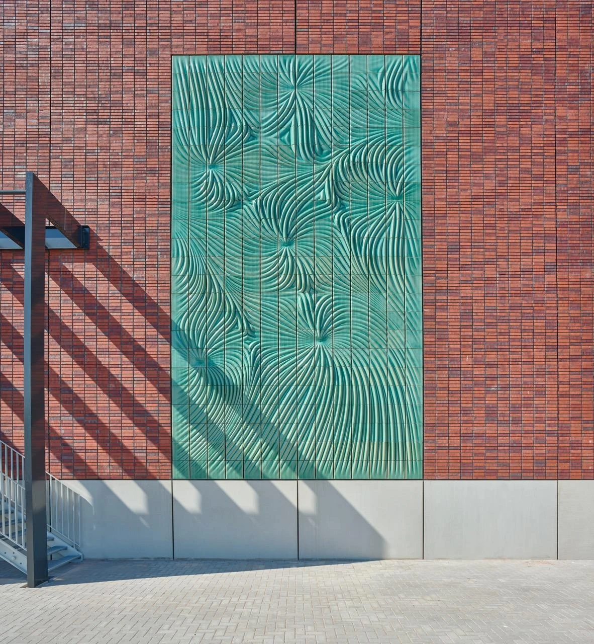 3D-Printed Ceramic Tiles Shape Studio RAP’s New ‘Powerwall’ in the Netherlands
