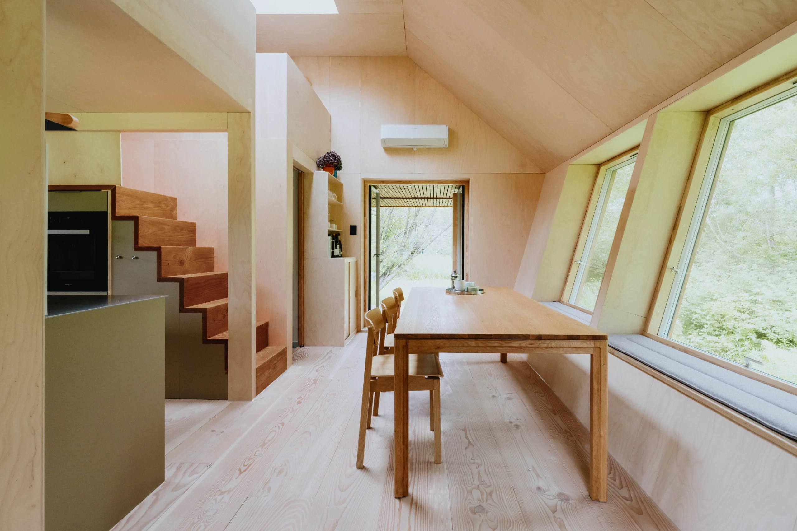 EcoNeo by SAGA Space Architects Brings Space-Habitat Design to Earth