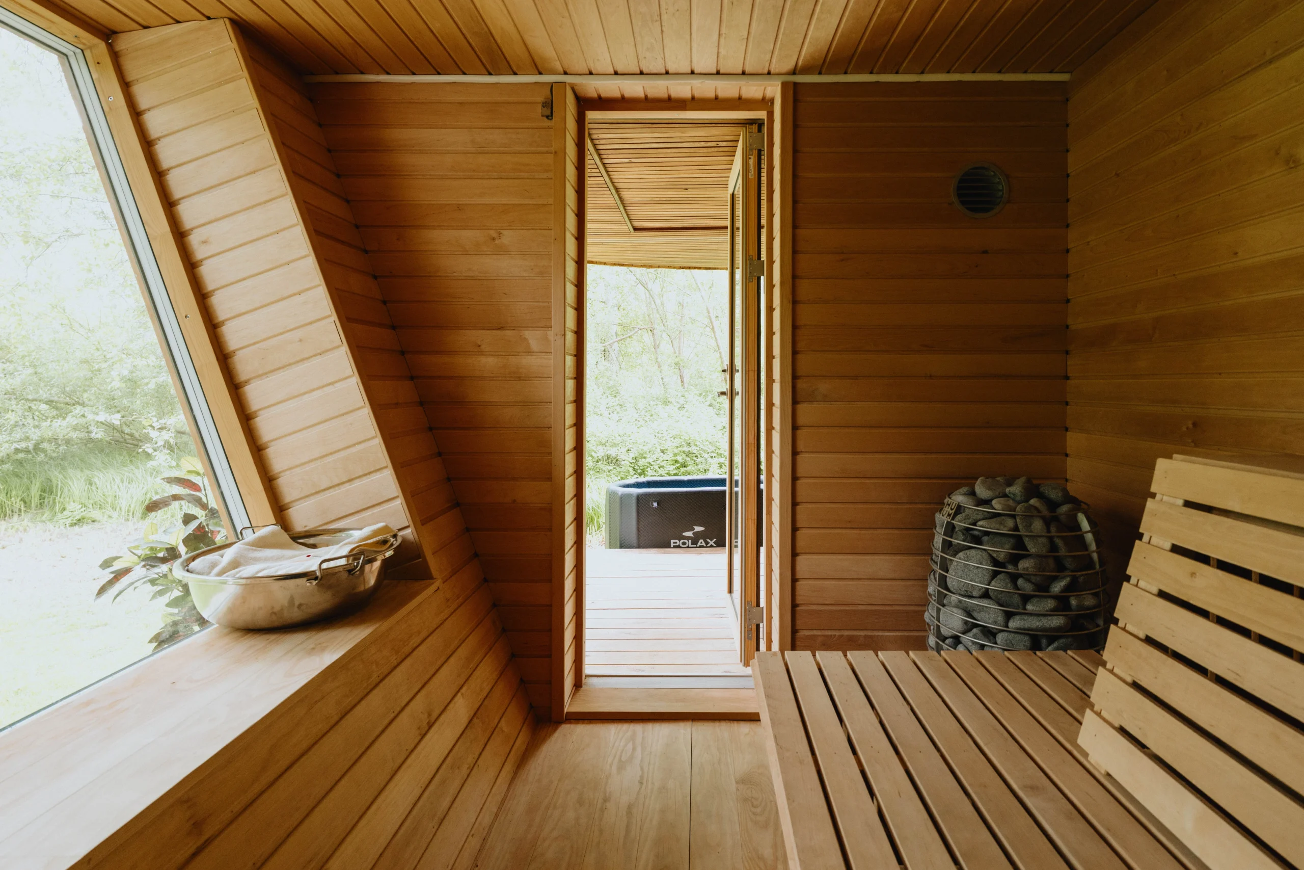 SAGA Space Architects
