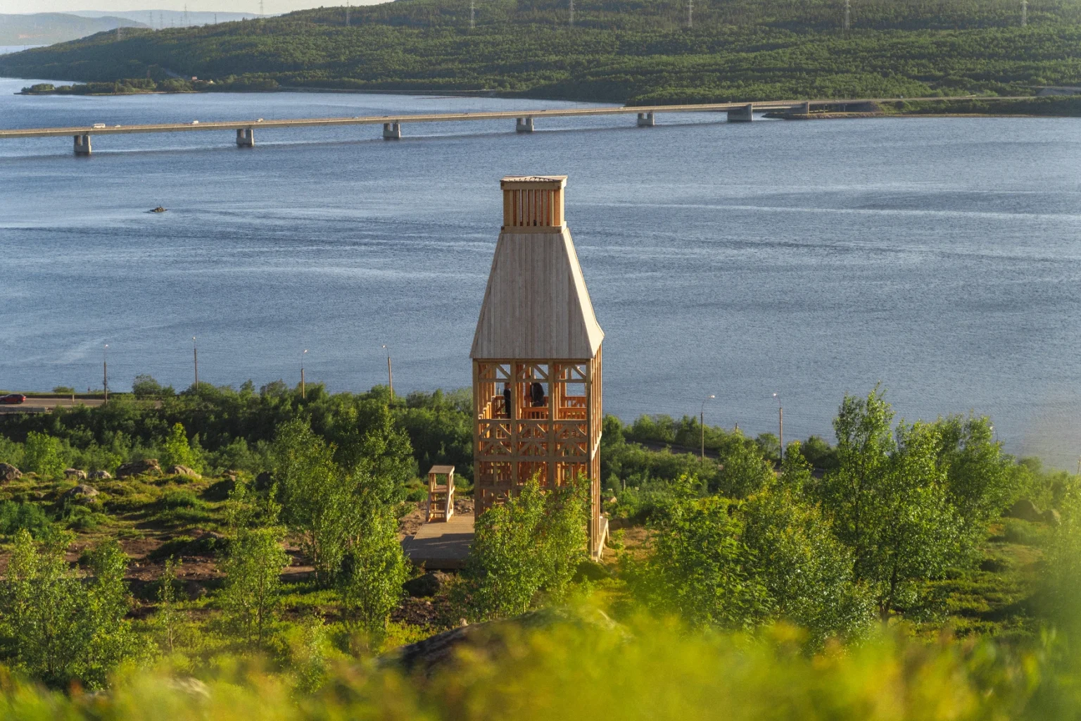 Kola Bay Lighthouse Viewpoint Brings a Timber Landmark to Murmansk's Waterfront