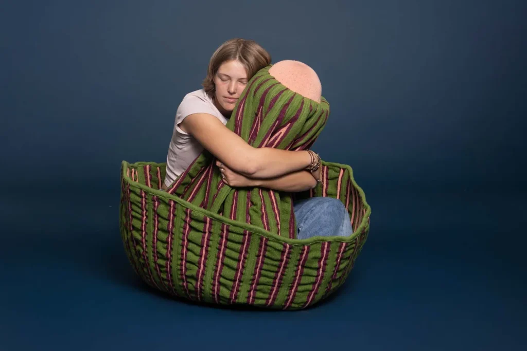 How Luna Haverkorn Transforms Knitted Sculptures into Movement and Play Luna Haverkorn Creates Living Textiles That Transform Through Interaction