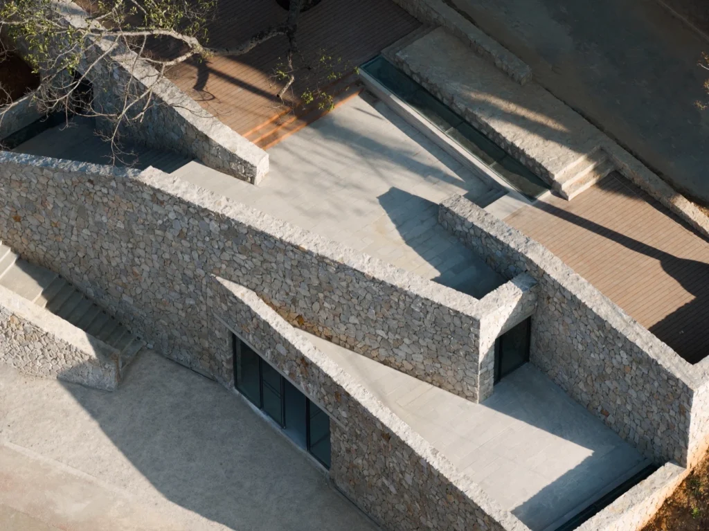 Bawan Village Visitor Center by TAO Revives Yunnan’s Stone-Building Tradition Bawan Village Visitor Center by TAO